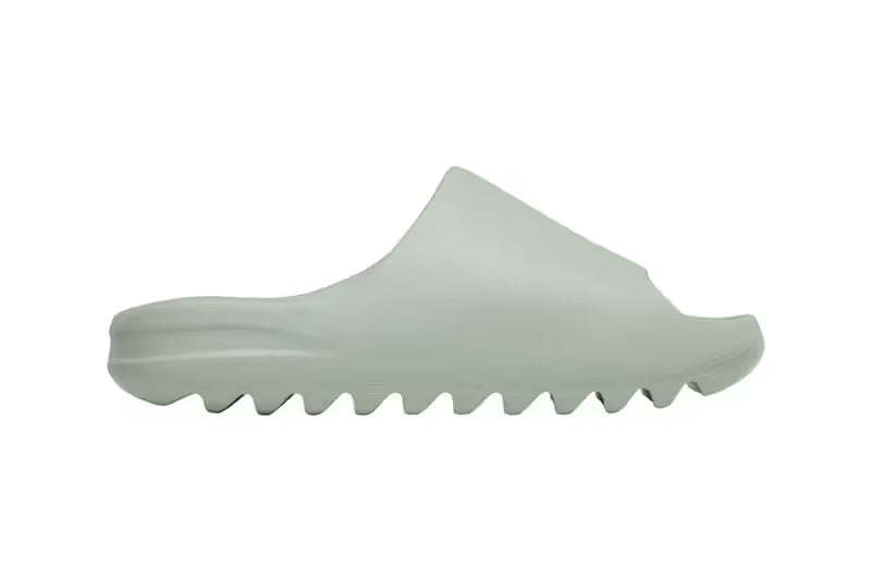 Yeezy Slide 'Salt'