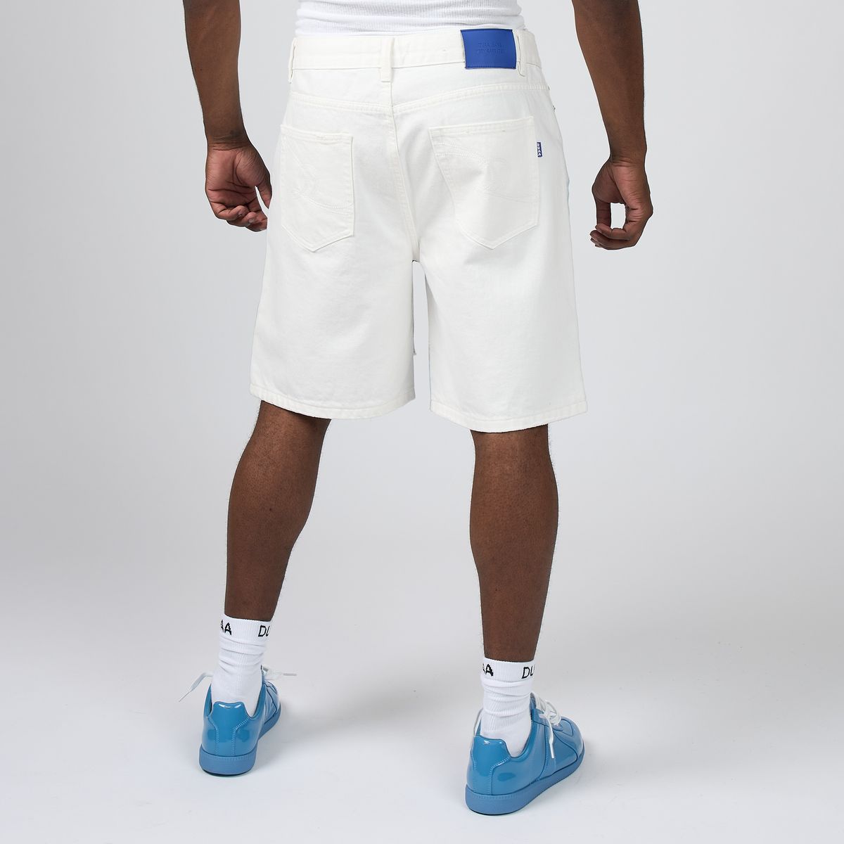 DUAA Shark White Short