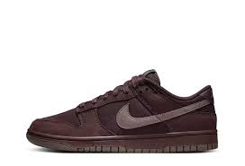 Nike Dunk Low Burgundy Crush