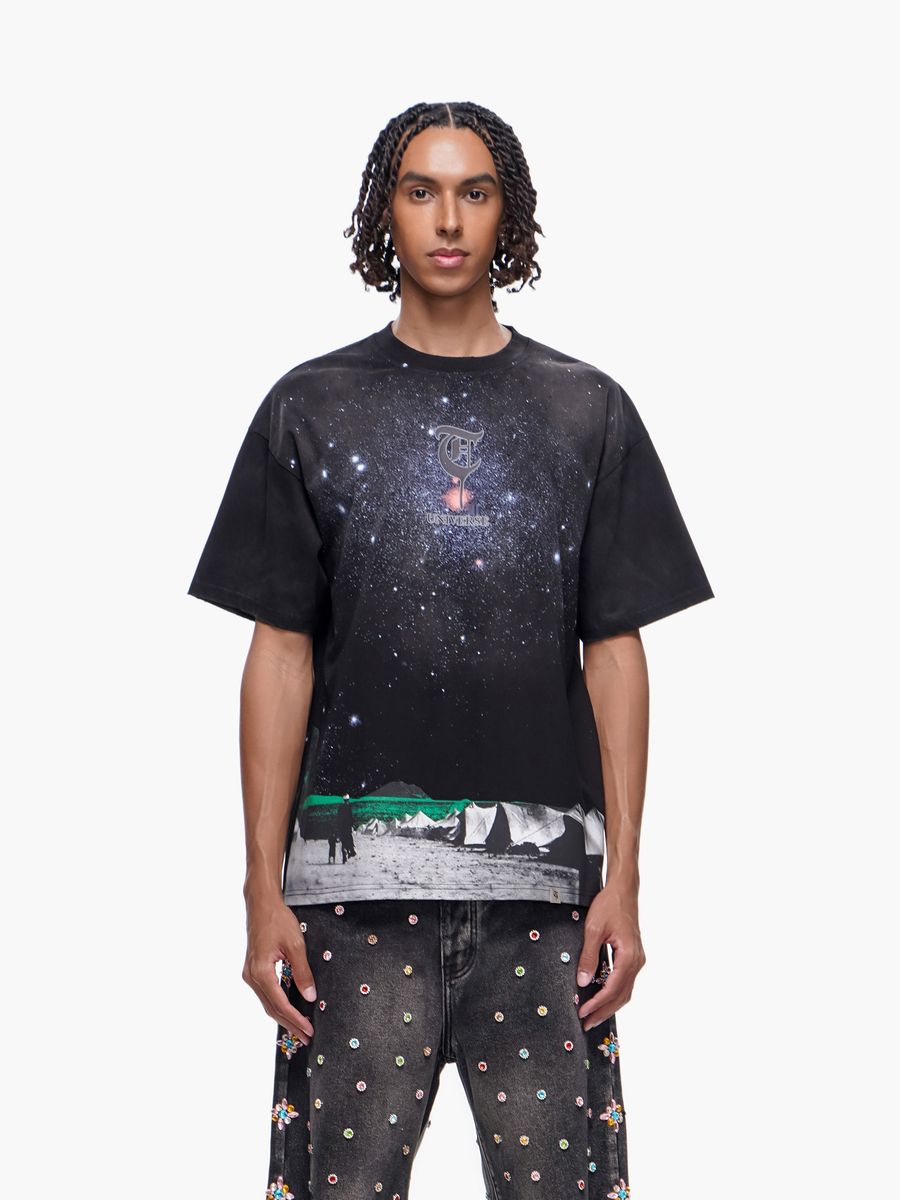Trnchs LIGHT FROM BELOW tee