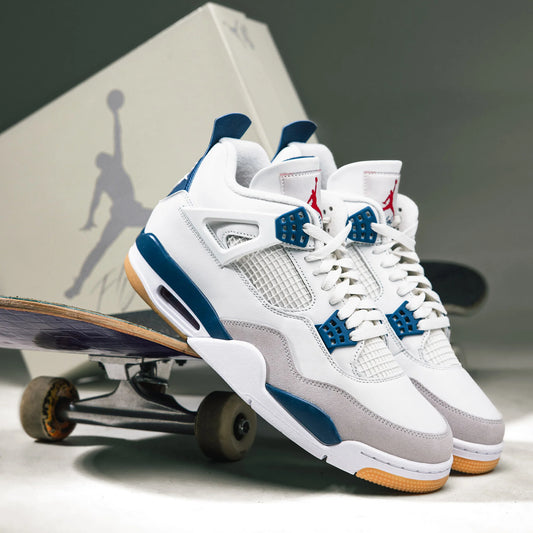 Jordan 4 SB 'Navy'