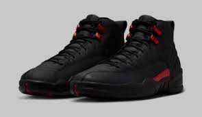 Jordan 12 'Bloodline'